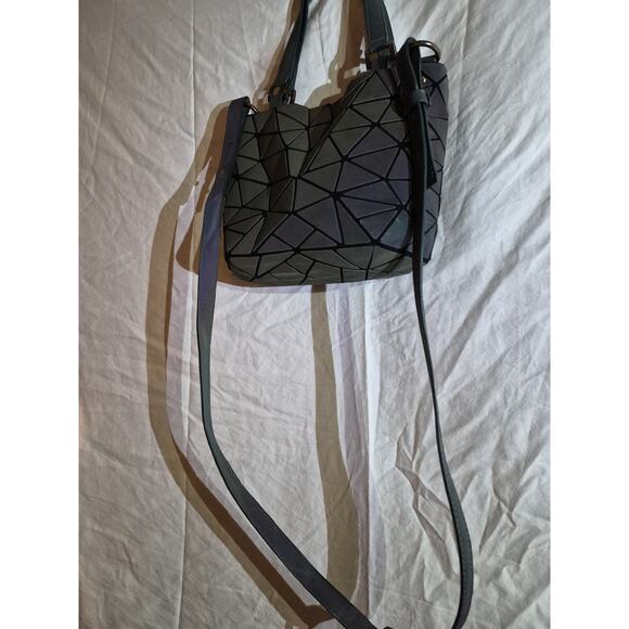Lovevook Gray Iridescent Geometric Luminous Handbag Purse Holographic Look - Picture 7 of 10